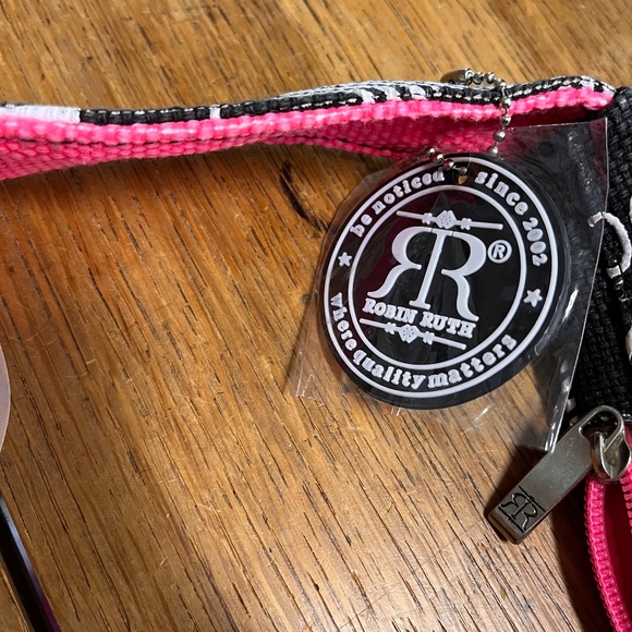 NWT Robin Ruth Be Noticed Tote - Picture 4 of 12